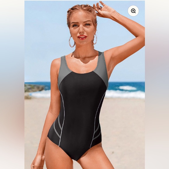 Women’s sporty swimsuit size medium by Attracosport - Picture 4 of 5